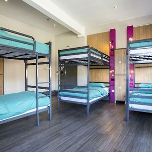 Bed 8-Bed Mixed Dormitory Room
